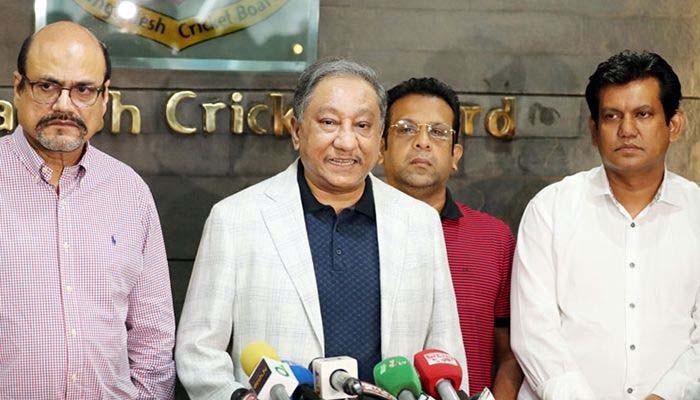 অনির্দিষ্টকালের জন্য ক্রিকেট বন্ধ