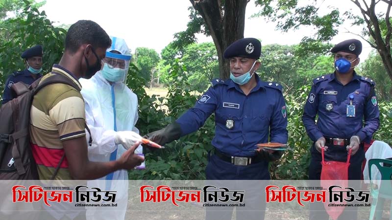 ধান কাটতে বরিশালে গেলেন মোংলার শ্রমিকরা
