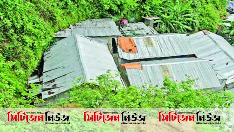 চট্টগ্রামে পাহাড়ে অবৈধ স্থাপনা উচ্ছেদে অভিযান