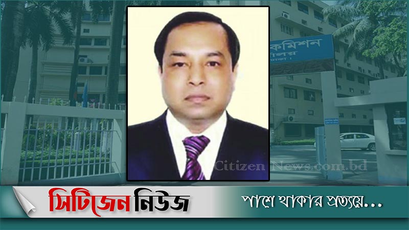 দেশে ফিরছেন না পি কে হালদার