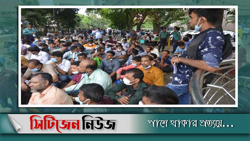 টিকিটের জন্য আজও সৌদি প্রবাসীদের ভিড়