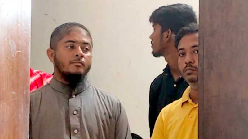 ‘৫ আগস্টে আমরা পুলিশ মেরে ঝুলিয়ে রেখেছি’
