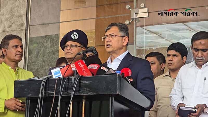 লুট-অবৈধ অস্ত্রের তথ্য দিলেই ২ লাখ টাকা পুরস্কার: স্বরাষ্ট্রমন্ত্রী